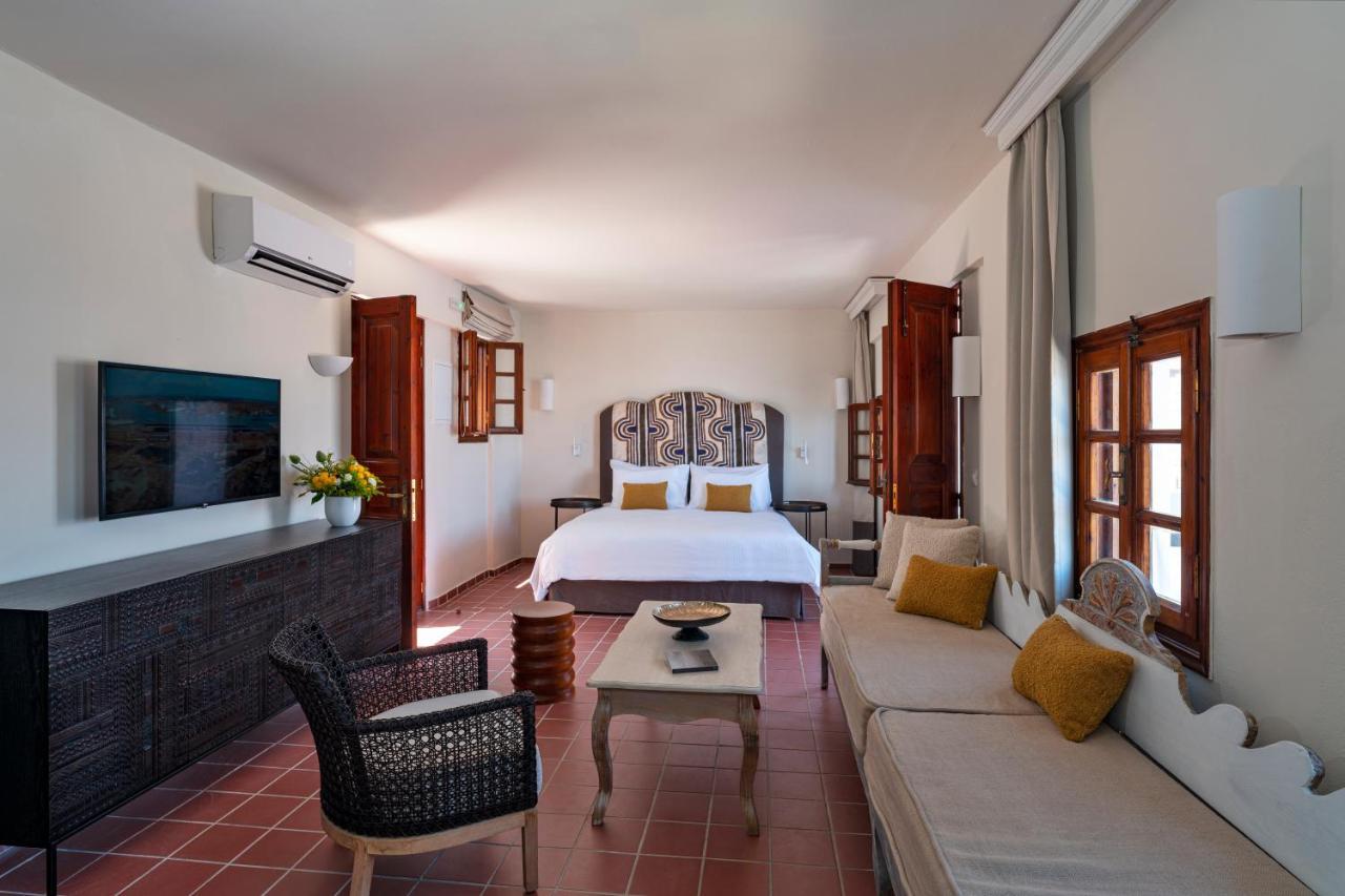 Maris Lindos Suites & Apartments Eksteriør billede