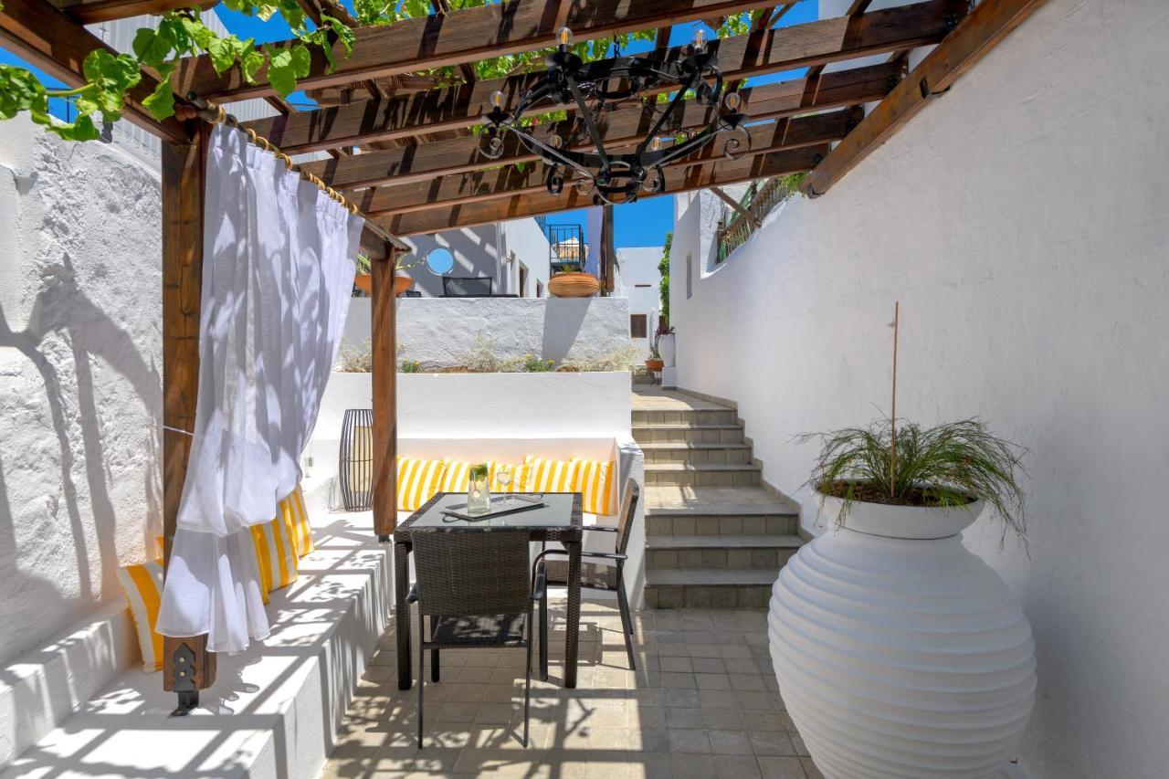 Maris Lindos Suites & Apartments Eksteriør billede